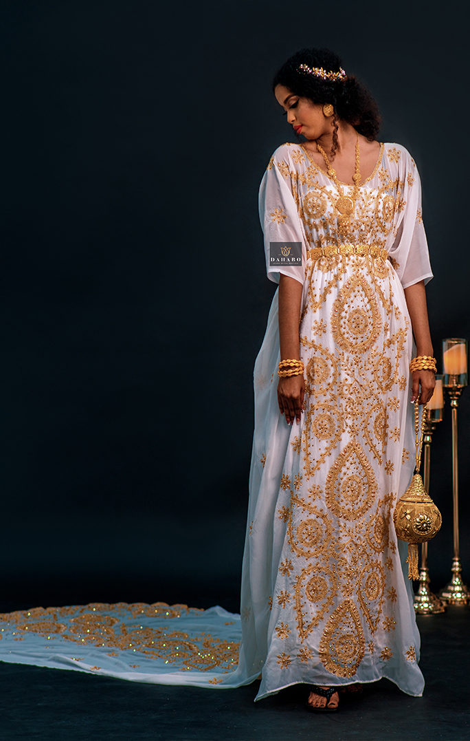 Salma (White)