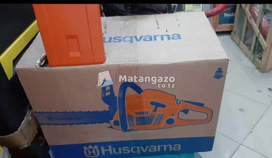 Husqavana Chainsaw 272xp