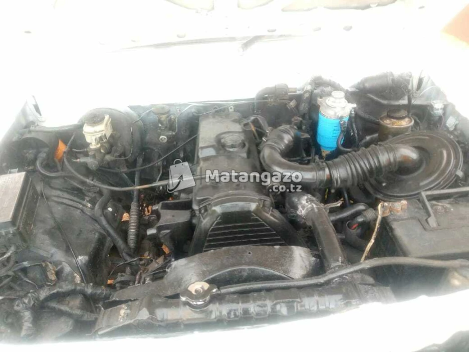 Nauza  Gar  Toyota  Hilux