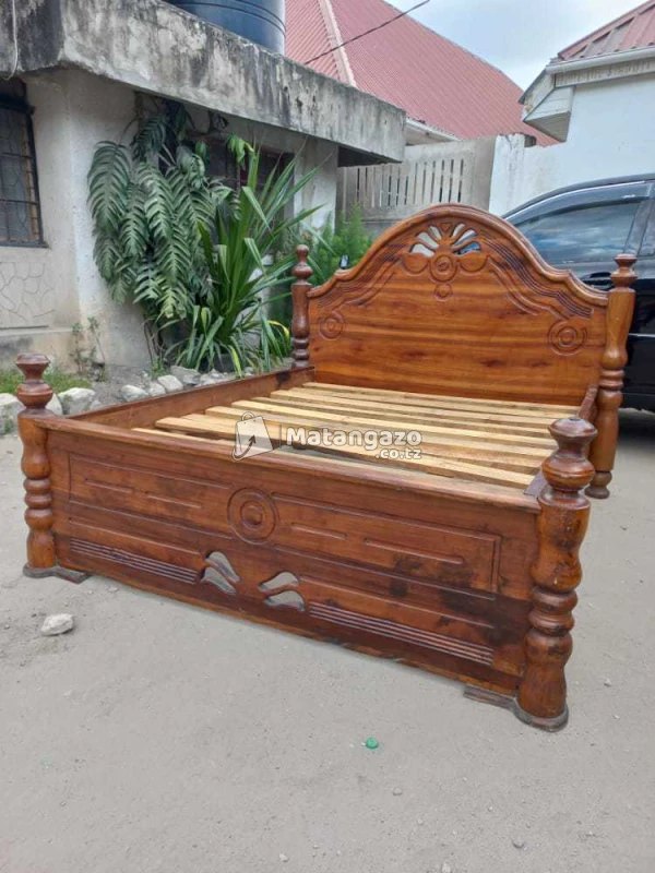 Kitanda 5*6 Mbao Mninga