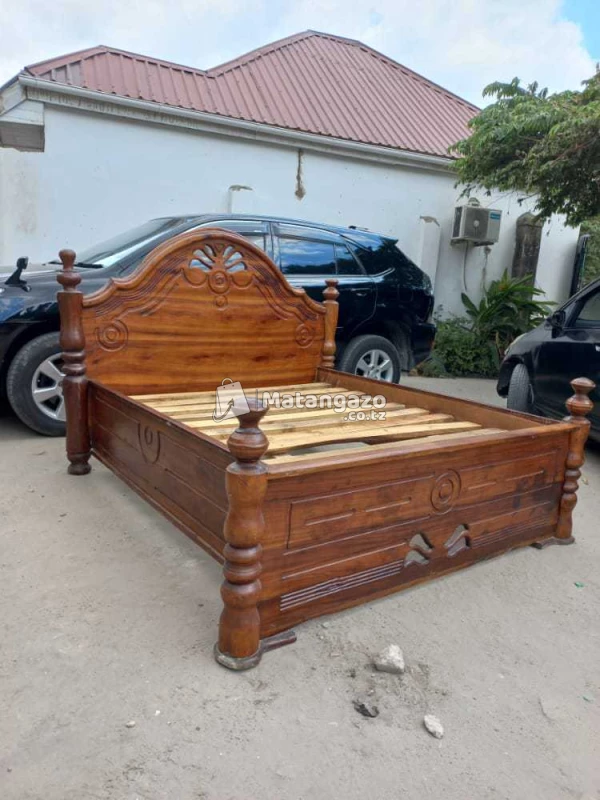 Kitanda 5*6 Mbao Mninga