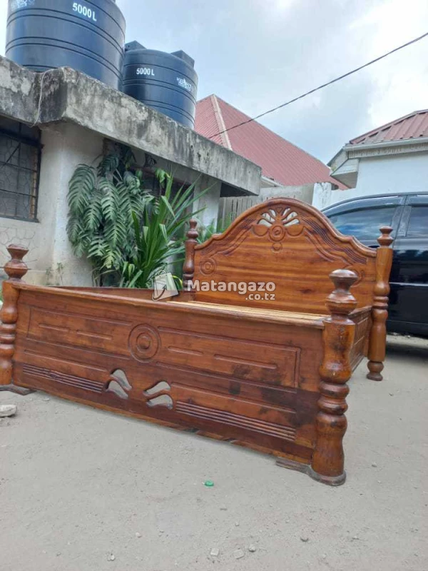 Kitanda 5*6 Mbao Mninga