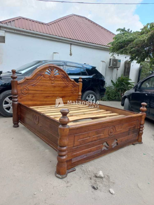 Kitanda 5*6 Mbao Mninga