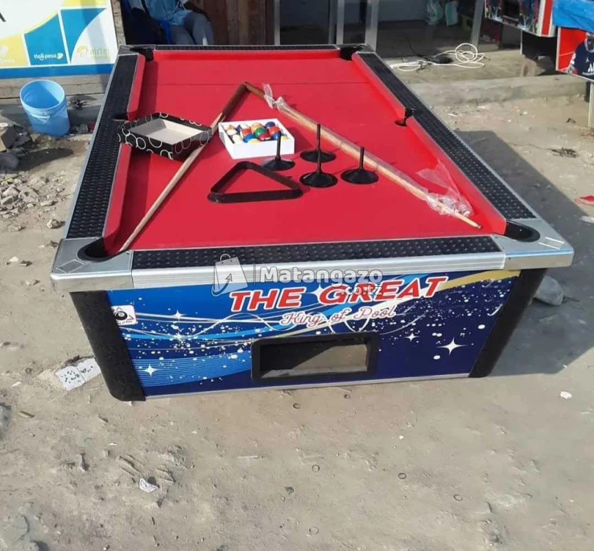 Pooltable Available Complete Set