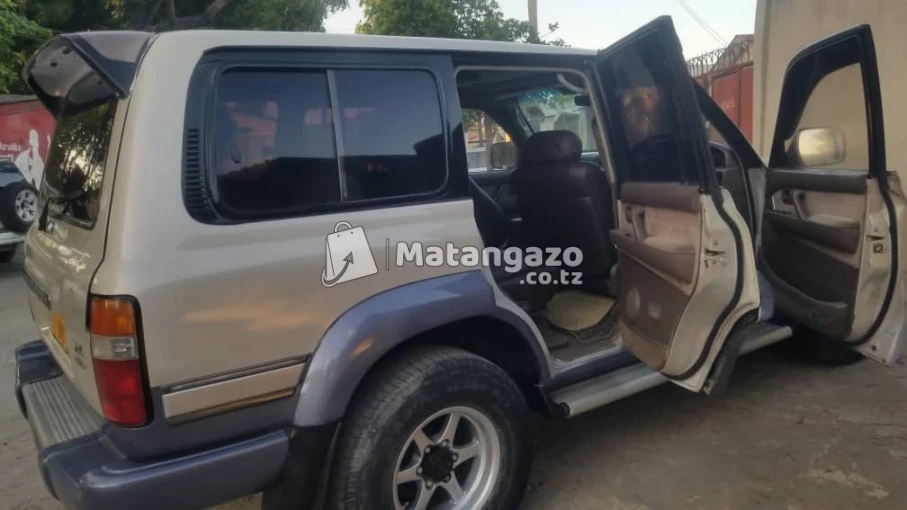Toyota Land Cruiser 2000