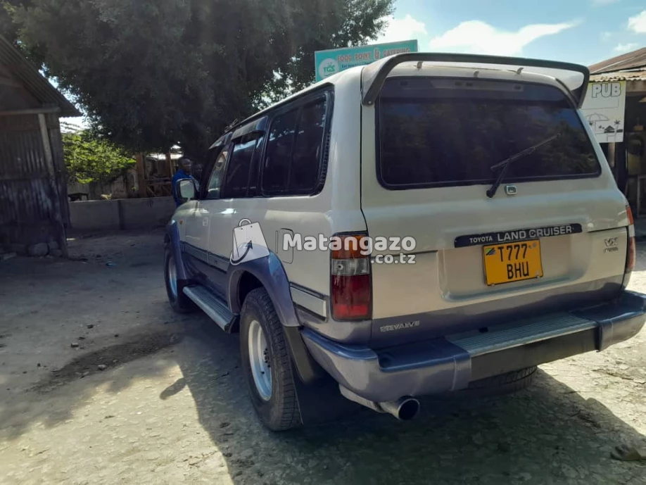 Toyota Land Cruiser 2000