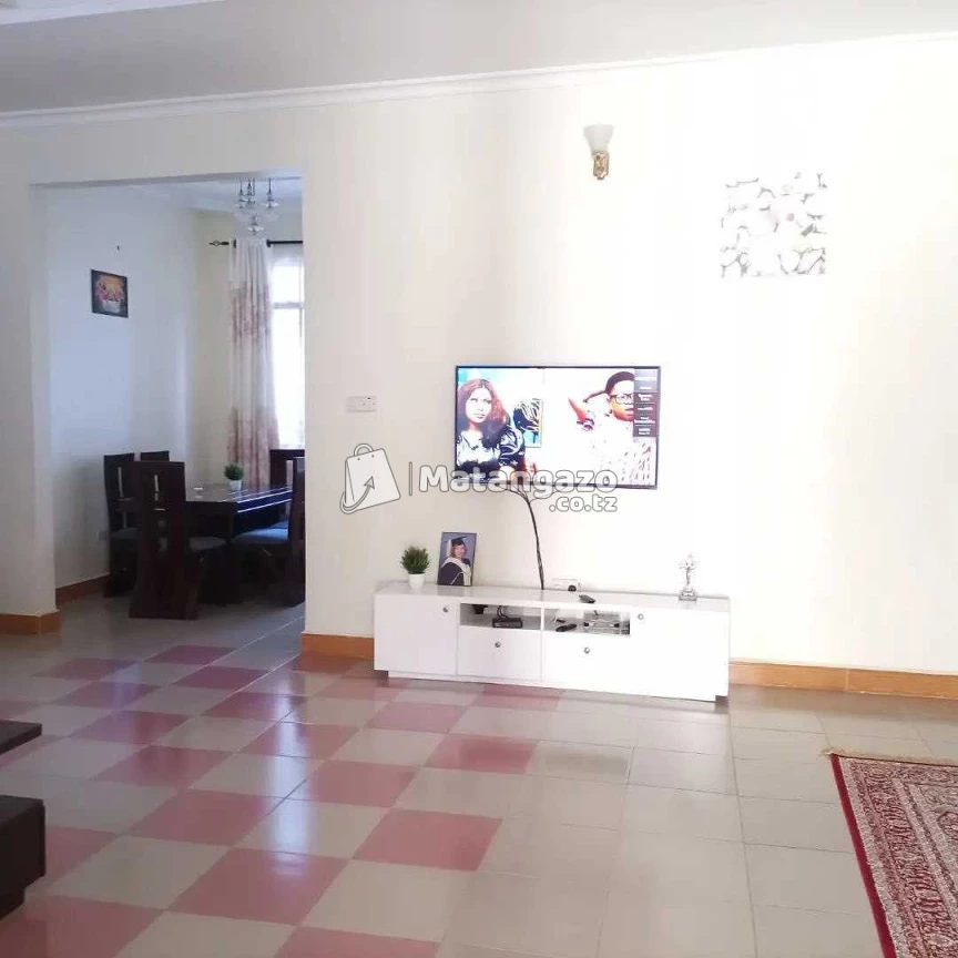 Ipo Njia Ya Goba Dar Es Salaam Tanzania