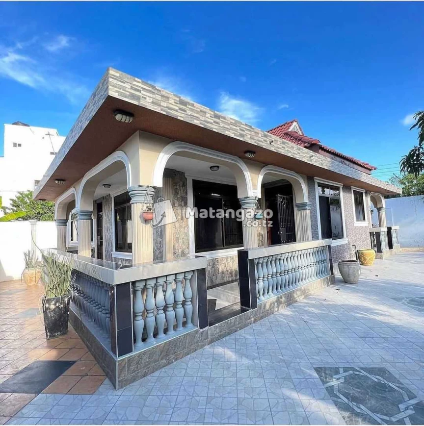 Inauzwa Ipo Mbezi Beach Upande Wa Chini Dar Es Salaam Tanzania