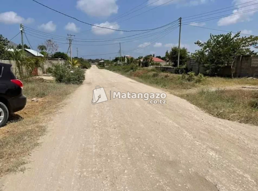 Eneo Linauzwa Lipo Mbweni Mpiji Dar Es Salaam Tanzania