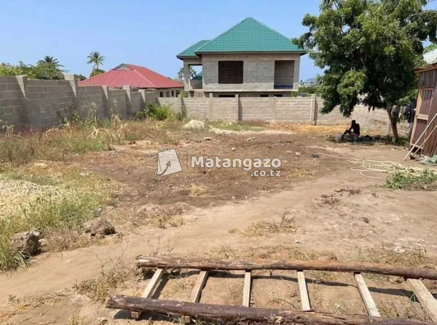 Eneo Linauzwa Lipo Mbweni Mpiji Dar Es Salaam Tanzania