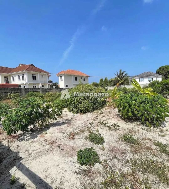 Eneo Linauzwa Lipo Bunju Beach Moga Dar Es Salaam Tanzania