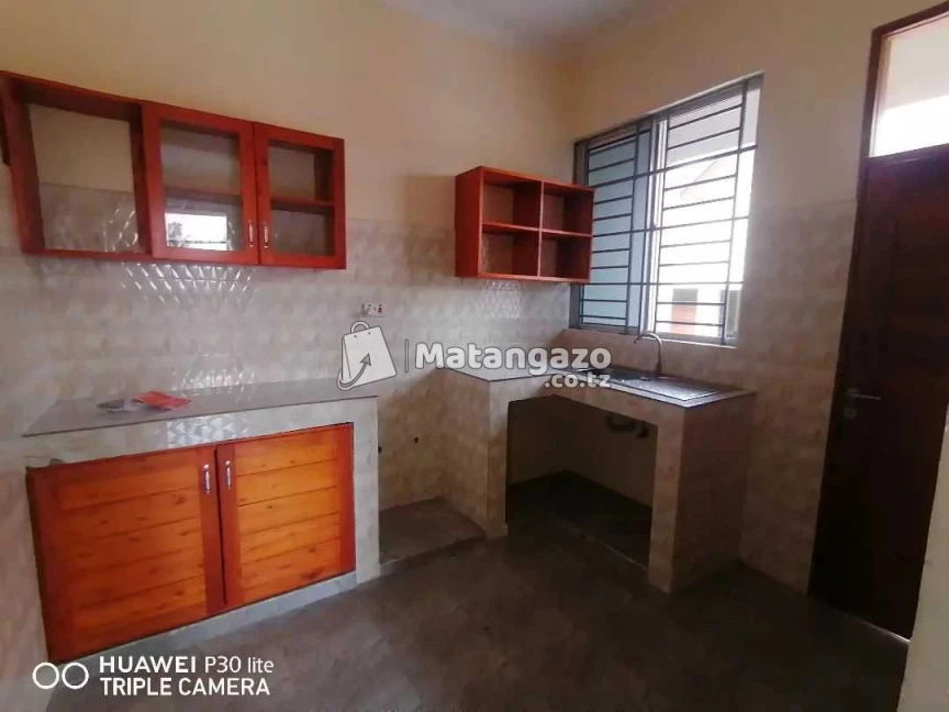 Apartment Yenye Vyumba Viwili Inapangishwa Ipo Goba Center Dar Es Salaam Tanzania