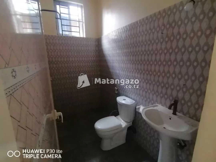 Apartment Yenye Vyumba Viwili Inapangishwa Ipo Goba Center Dar Es Salaam Tanzania