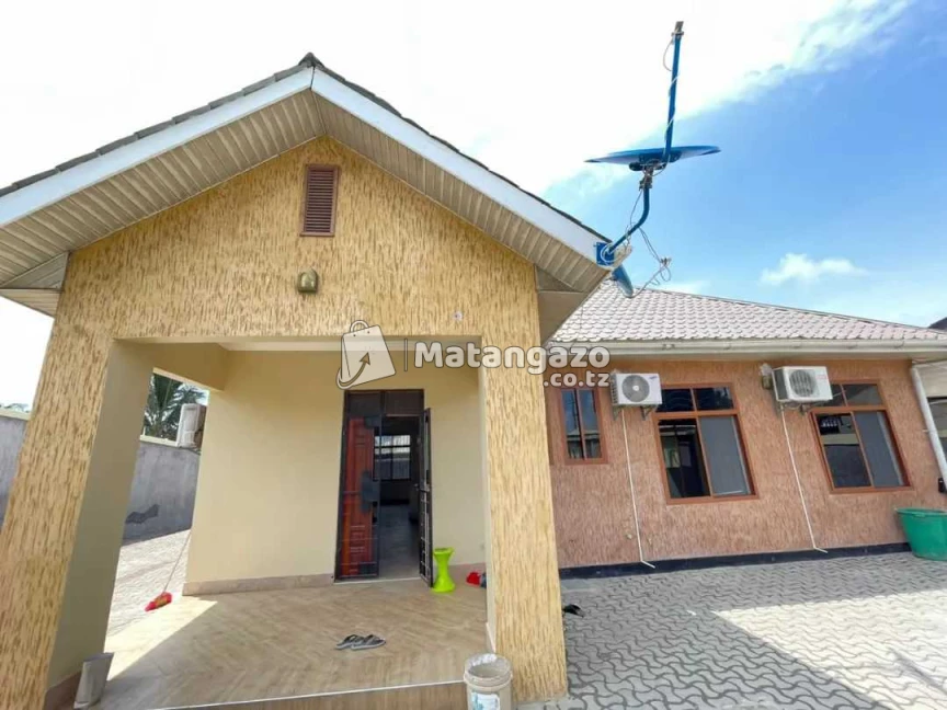 Nyumba Yenye Vyumba Vitatu Inayojitegemea Inapangishwa Ipo Msasani Dar Es Salaam Tanzania