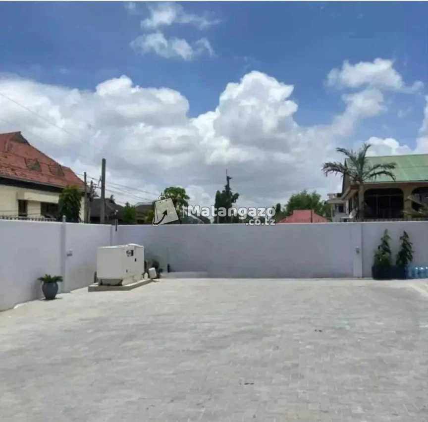 Apartment Yenye Vyumba Vitatu Inapangishwa Ipo Mikocheni Dar Es Salaam Tanzania