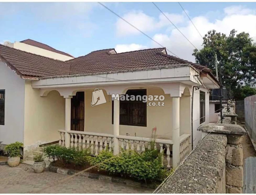 Nyumba Yenye Vyumba Vinne Inauzwa Ipo Mbezi Beach Dar Es Salaam Tanzania