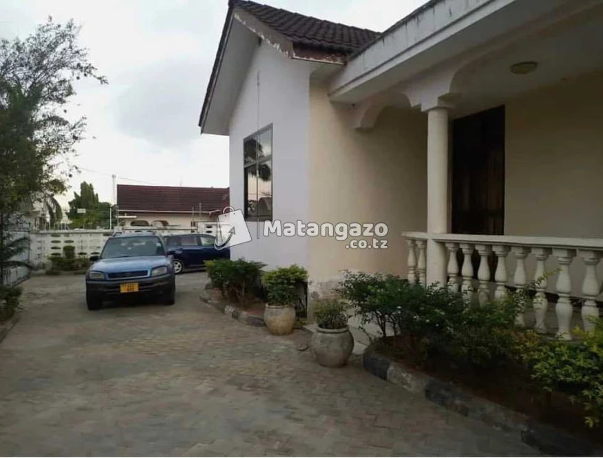 Nyumba Yenye Vyumba Vinne Inauzwa Ipo Mbezi Beach Dar Es Salaam Tanzania