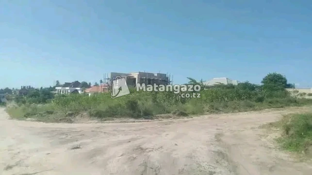 Kiwanja Kinauzwa Kibada Kigamboni