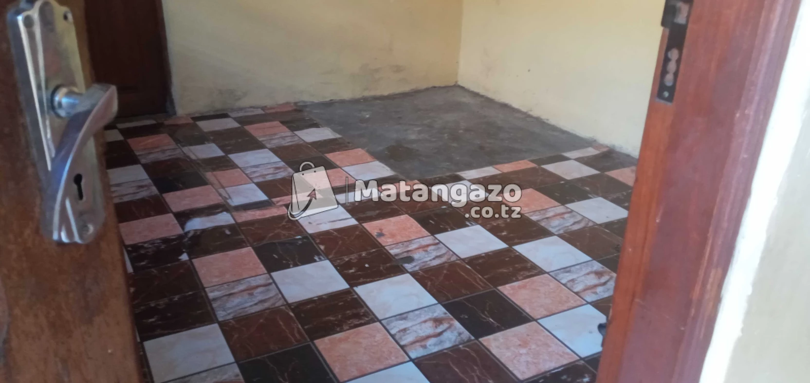 Single Self Inapangishwa Arusha Mjini( National Housing Street)