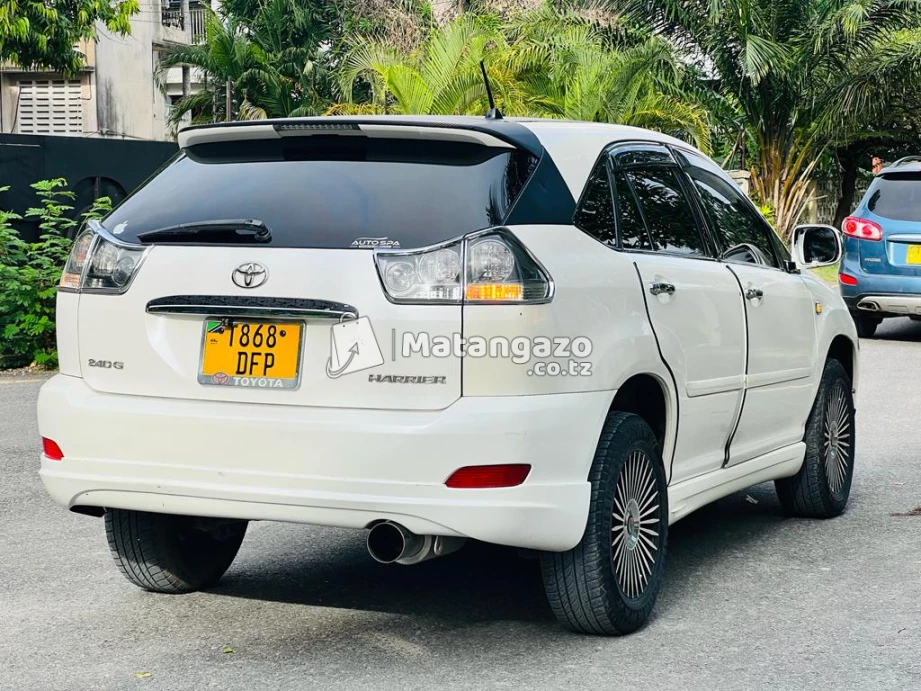 Toyota Harrier 2006