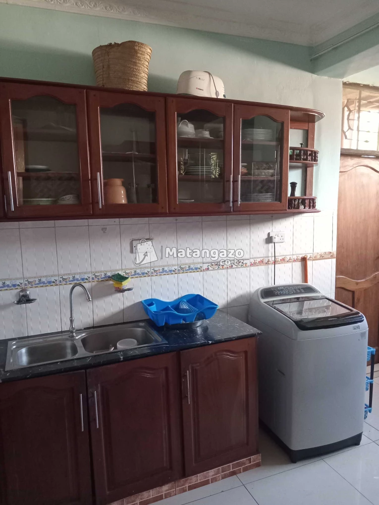 House For Sale, Sinza Near Mlimani City,tzs Milion 420