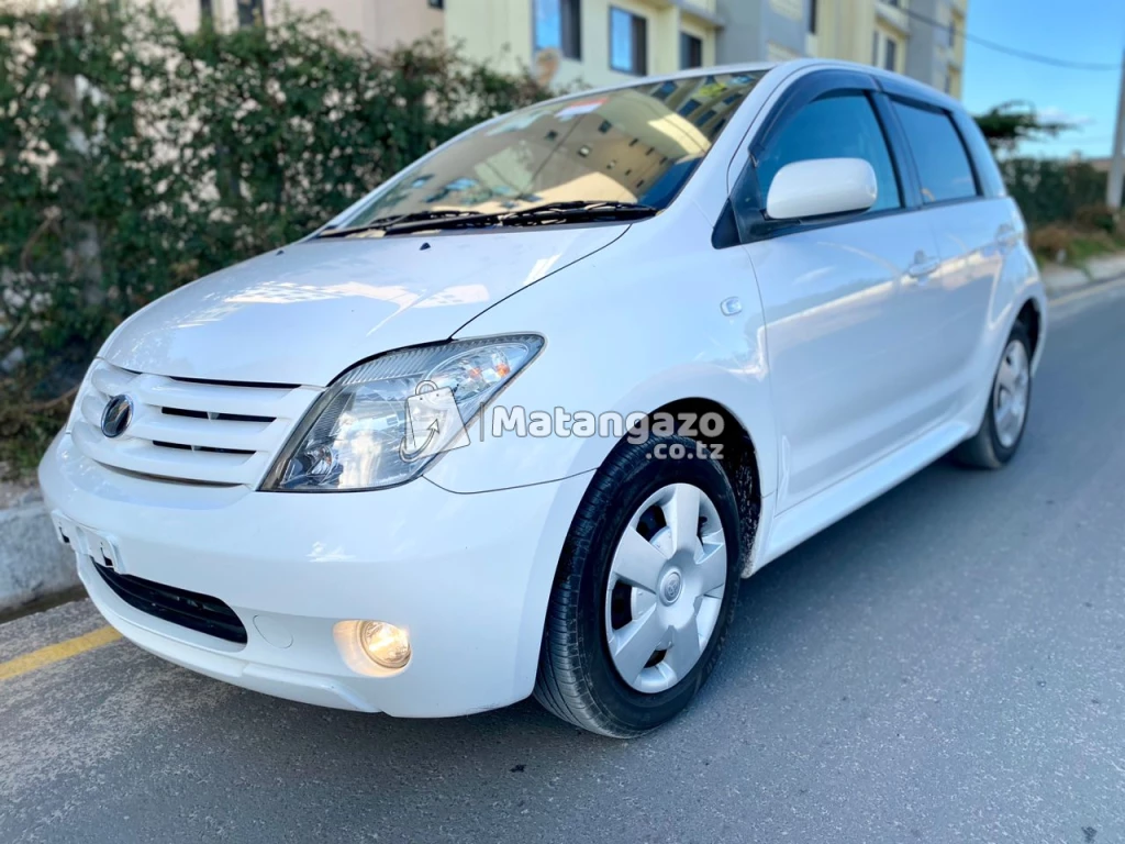 Toyota Ist 2005