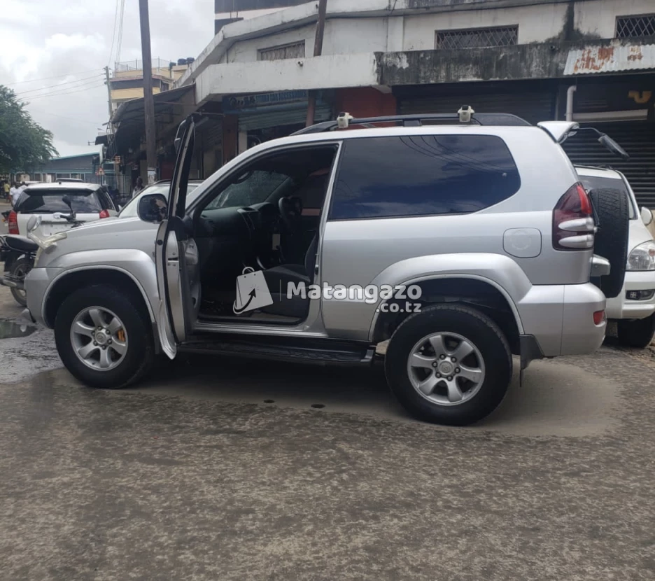 Toyota Land Cruiser Prado 2023