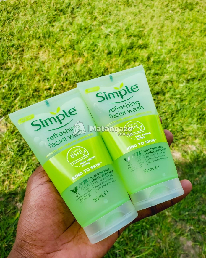 SIMPLE (Refreshing Facial Wash)