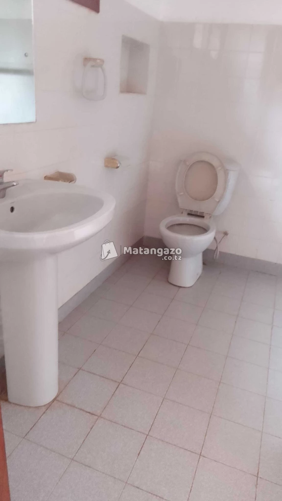 3MASTER BEDROOM HOUSE FOR RENT IN NJIRO-ARUSHA