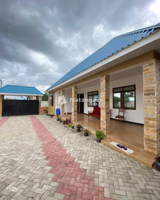 FUL FURNITURE INAPANGISHWA IPO MBWENI MPIJI USD 1300