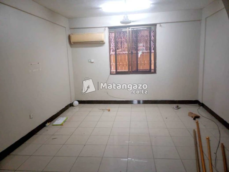 IPO KARIAKOO DAR ES SALAAM TANZANIA