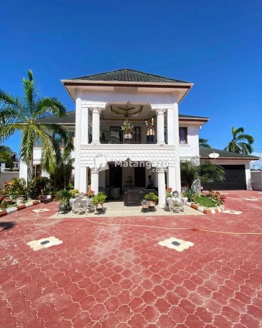 IPO MBWENI JKT DAR ES SALAAM TANZANIA