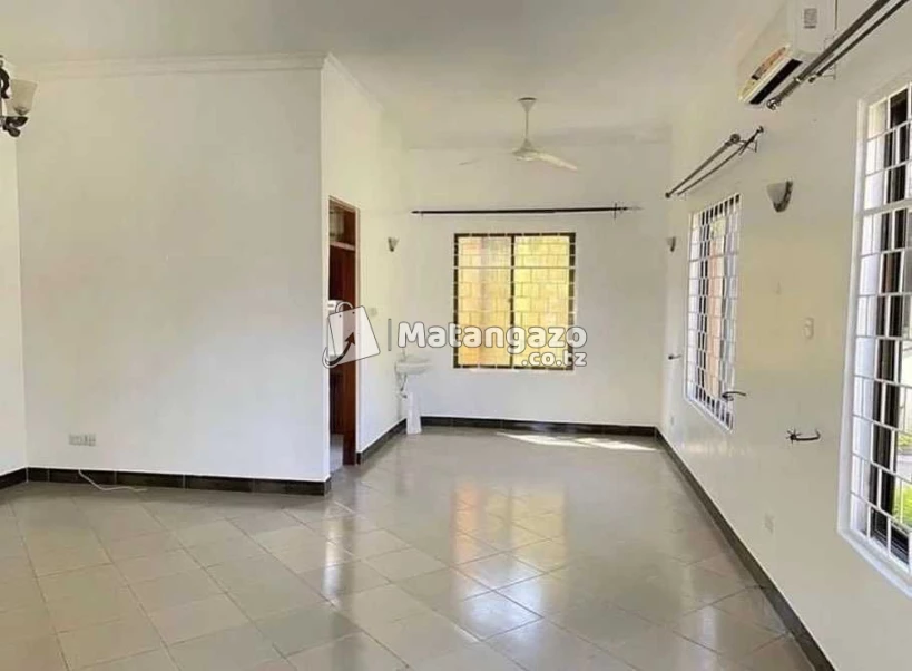 INAPANGISHWA IPO MBEZI BEACH ⛱️ UPANDE WA CHINI DAR ES SALAAM TANZANIA