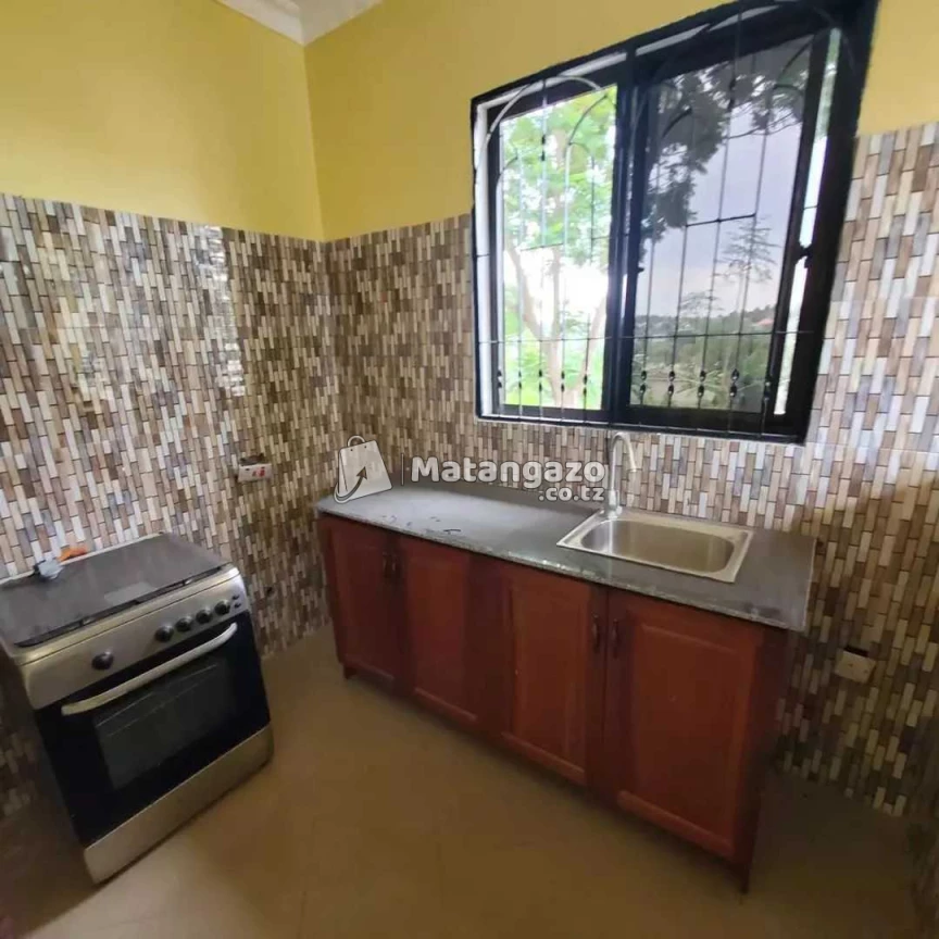 APARTMENTS YENYE VYUMBA VIWILI INAPANGISHWA IPO SALASALA KINZUDI MAGOROFANI