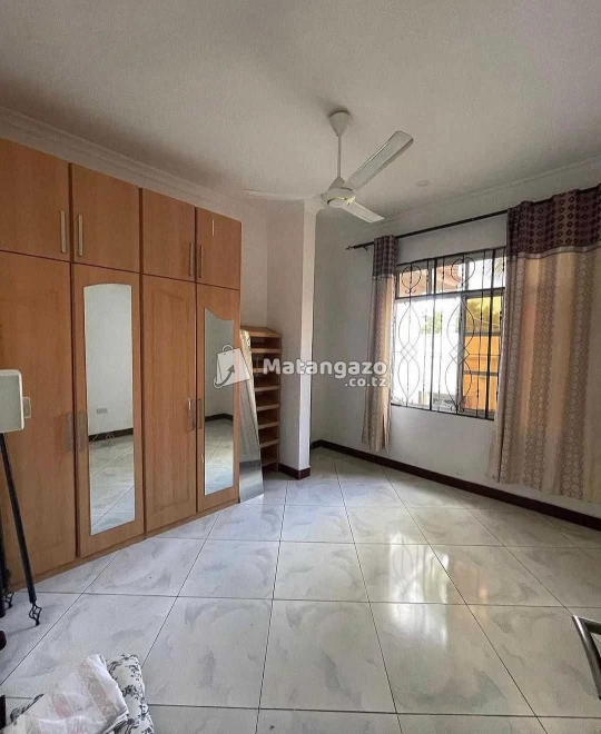 NYUMBA YENYE VYUMBA VINNE INAUZWA MILIONI 380 IPO MBEZI BEACH ⛱️ MAKONDE