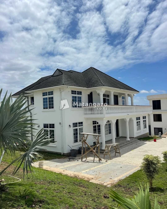 GHOROFA LENYE VYUMBA VINNE LINALOJITEGEMEA LINAPANGISHWA LIPO MBEZI BEACH 🏖️