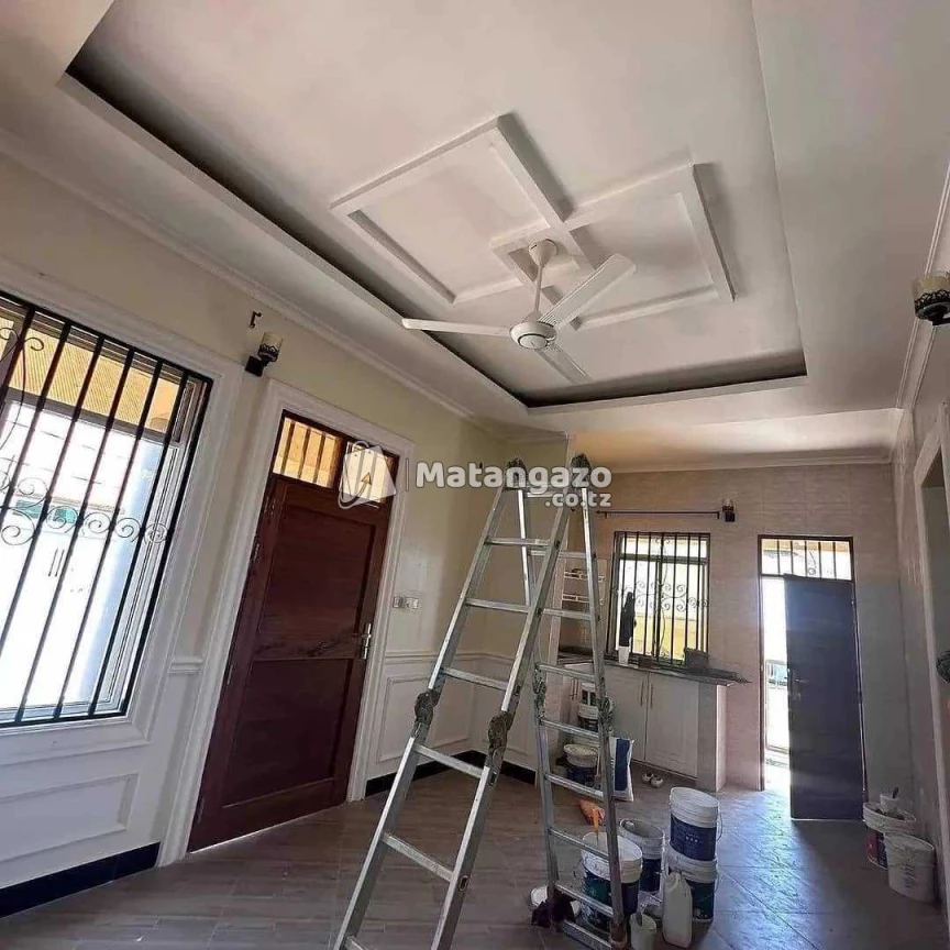 APARTMENTS YENYE VYUMBA VIWILI INAPANGISHWA LAKI 5 KWA MWEZI IPO MBEZI JUU