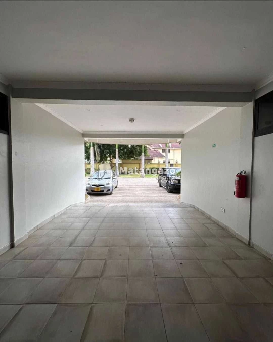 APARTMENTS YENYE VYUMBA VITATU INAPANGISHWA LAKI 9 KWA MWEZI IPO BAHARI BEACH