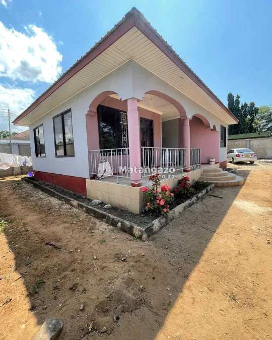 APARTMENTS YENYE VYUMBA VIWILI INAPANGISHWA LAKI 6 KWA MWEZI IPO MBEZI BEACH
