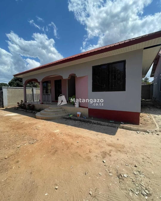 APARTMENTS YENYE VYUMBA VIWILI INAPANGISHWA LAKI 6 KWA MWEZI IPO MBEZI BEACH