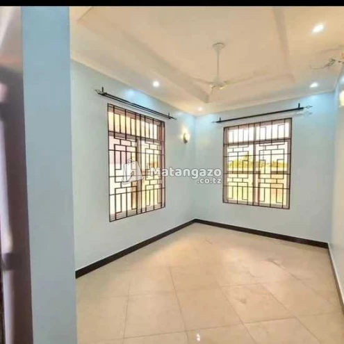 CHUMBA MASTER SEBULE INAPANGISHWA LAKI 2 KWA MWEZI IPO MBEZI JUU MASANA