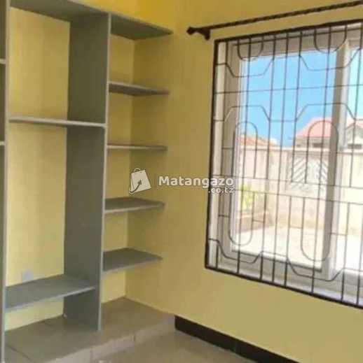 APARTMENTS YENYE VYUMBA VIWILI INAPANGISHWA LAKI 5 KWA MWEZI IPO MBWENI MPIJI