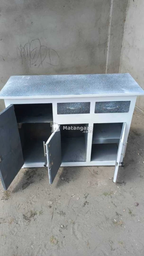 kitchen cabinet
