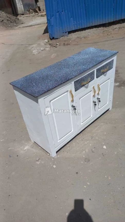 kitchen cabinet