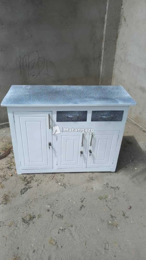kitchen cabinet
