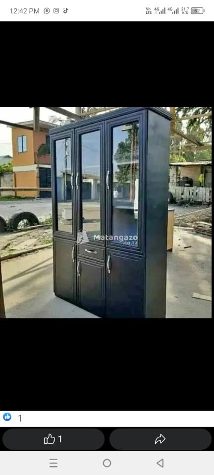 kabati za nguo na vyombo