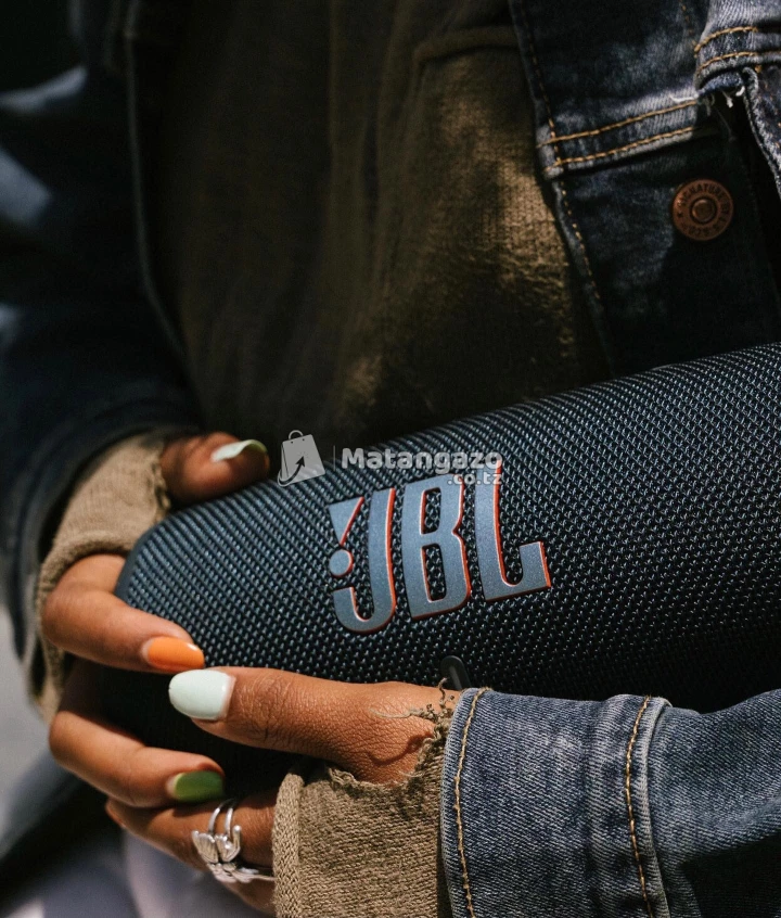 JBL Charge 5 Portable Bluetooth Speaker