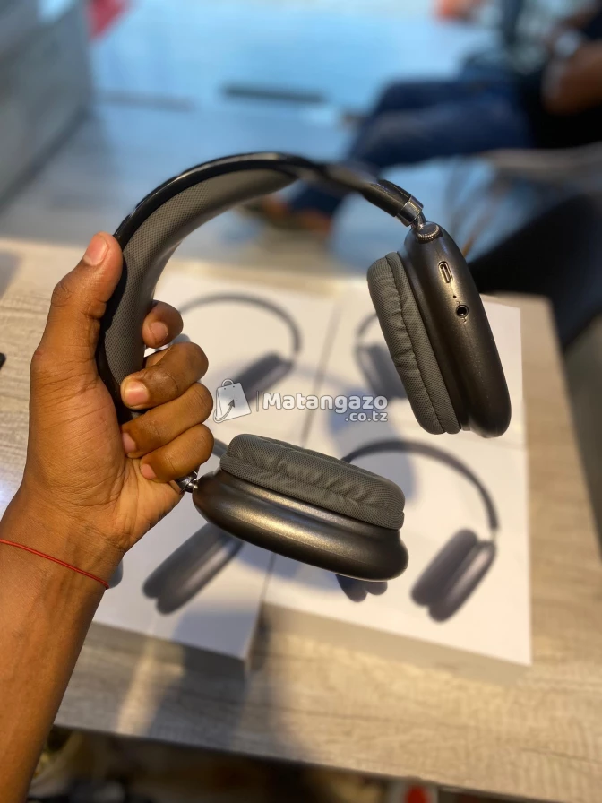 AIRPODS MAX