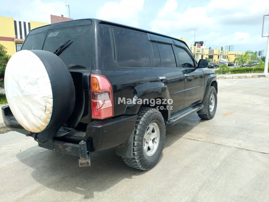 Nissan Patrol 2008 Black