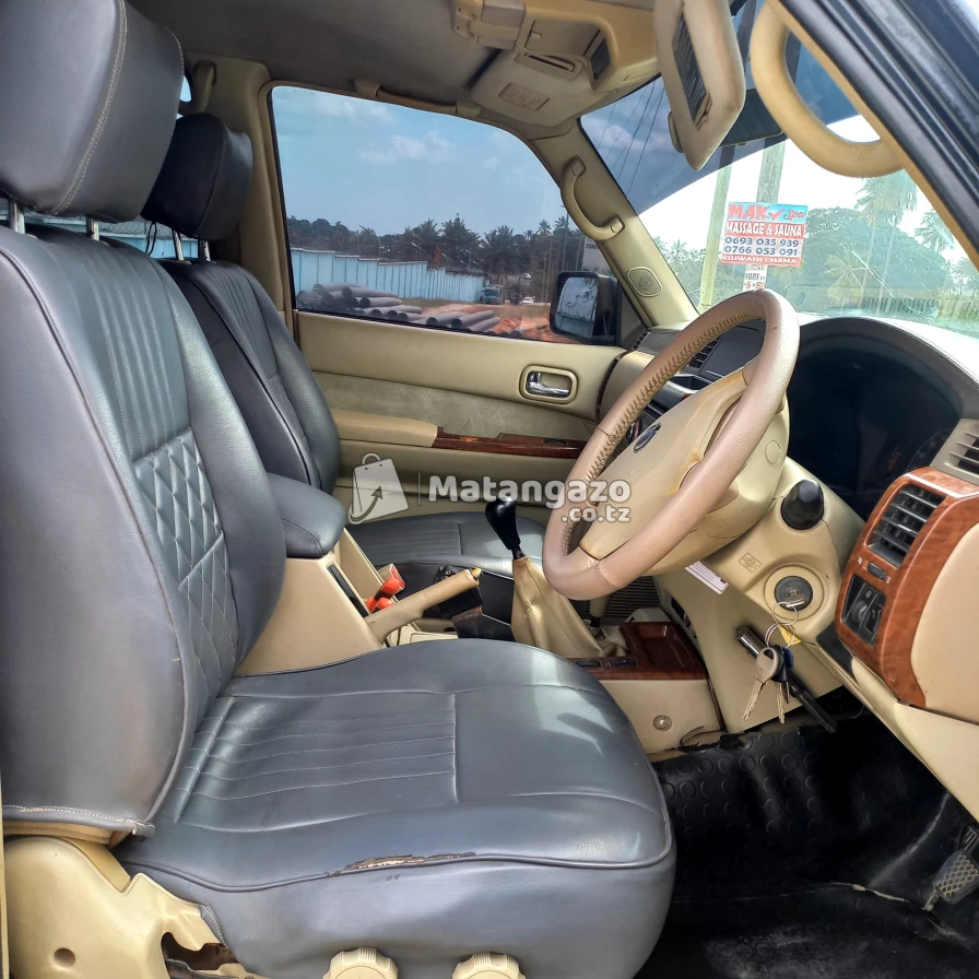 Nissan Patrol 2008 Black